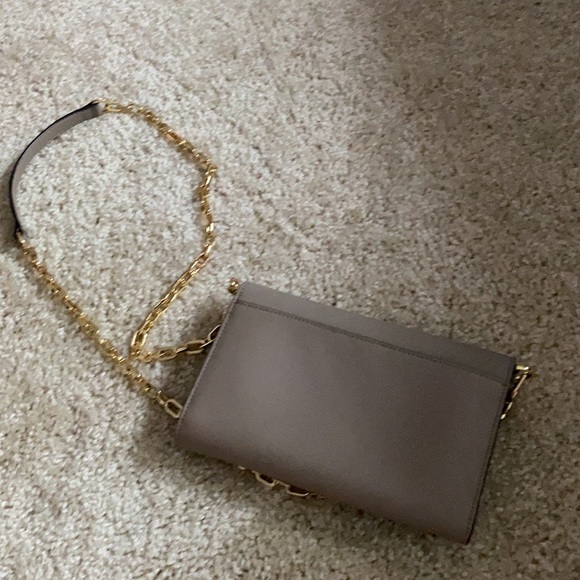 Tory Burch Robinson Chain Wallet Bag - Picture 4 of 4
